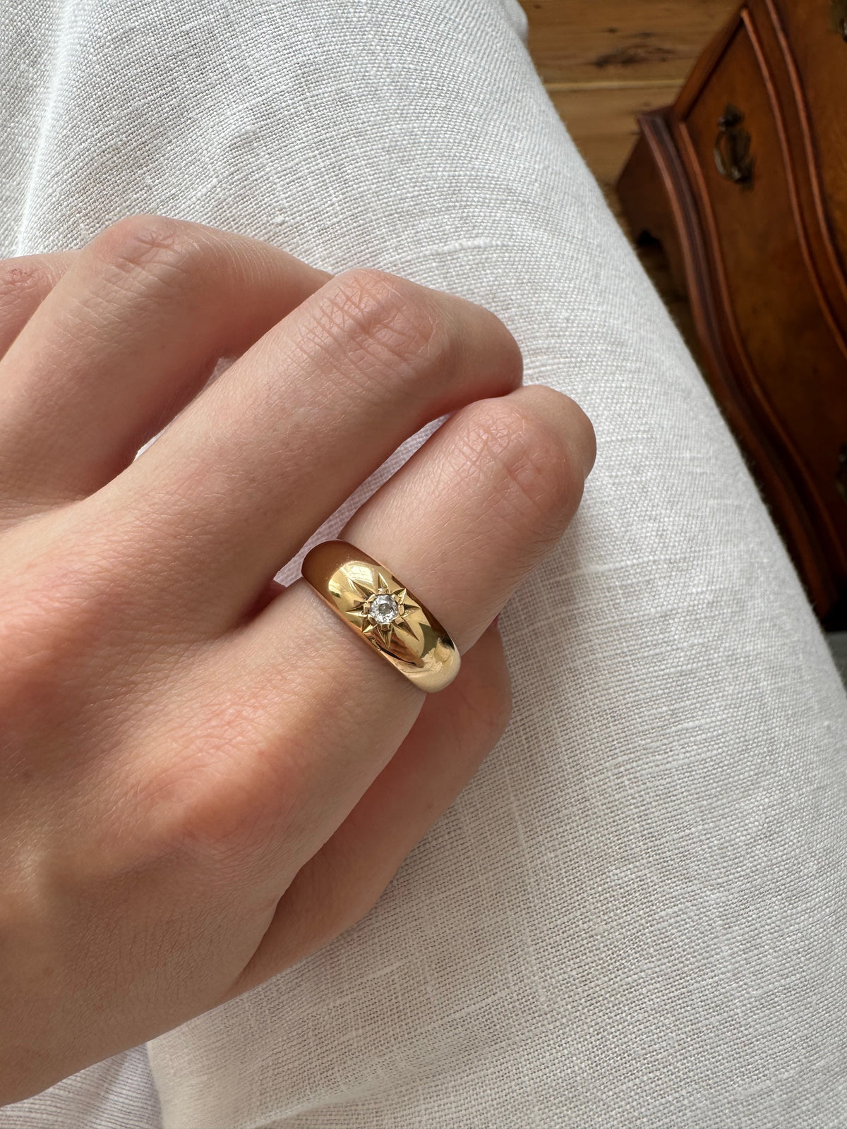 Antique 18ct Gold Diamond Star-Set Gypsy Ring