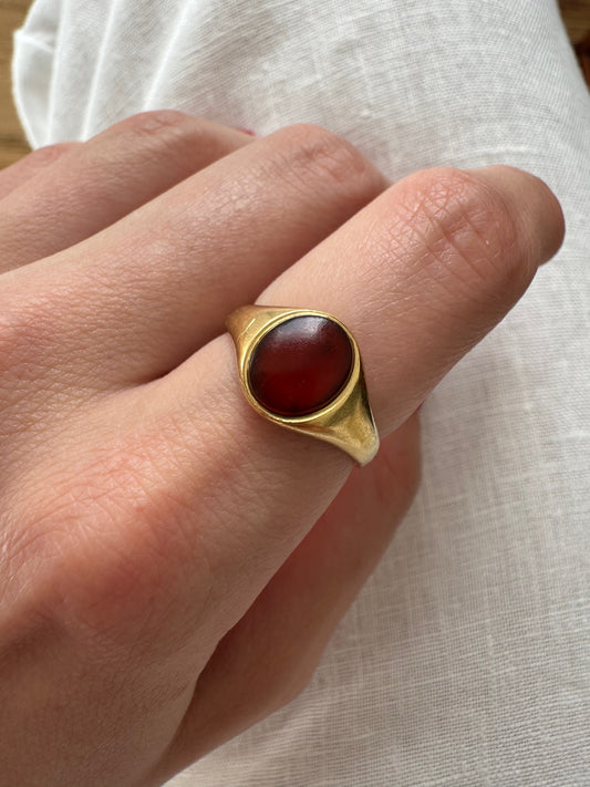 18ct Gold Oval Carnellian Solid Signet Ring