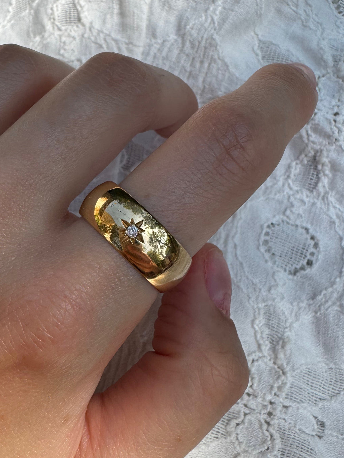 Heavy Vintage Gold Star-Set Diamond Band