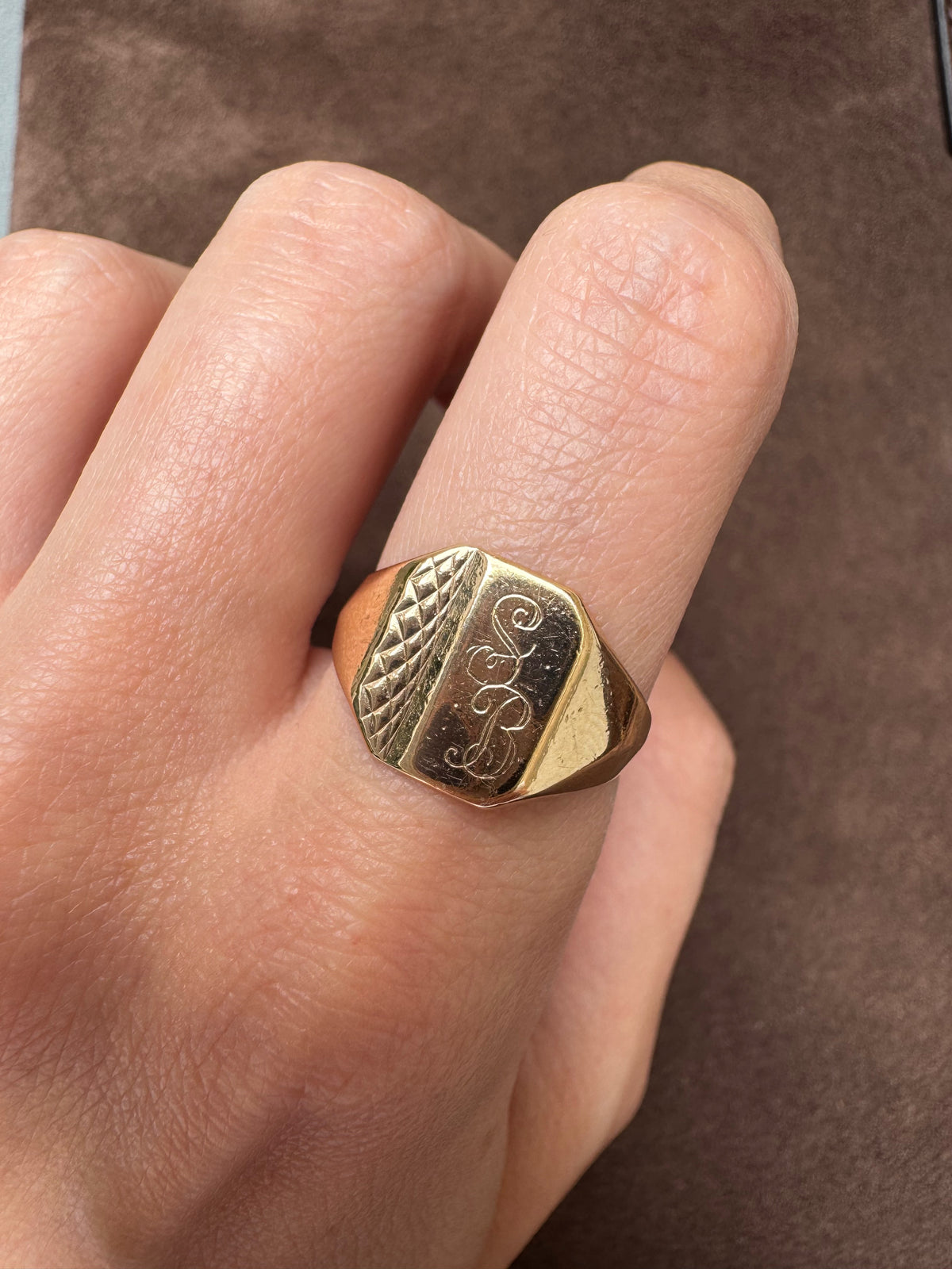 9ct Gold Square Signet Ring with 'SB' Monogram