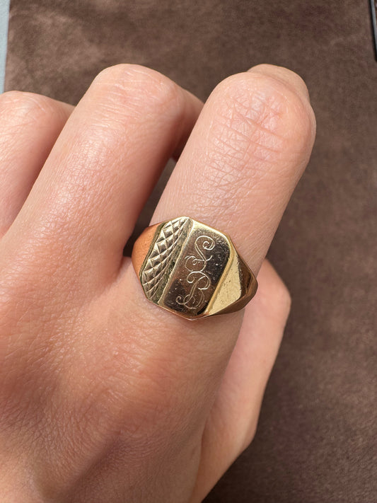 9ct Gold Square Signet Ring with 'SB' Monogram